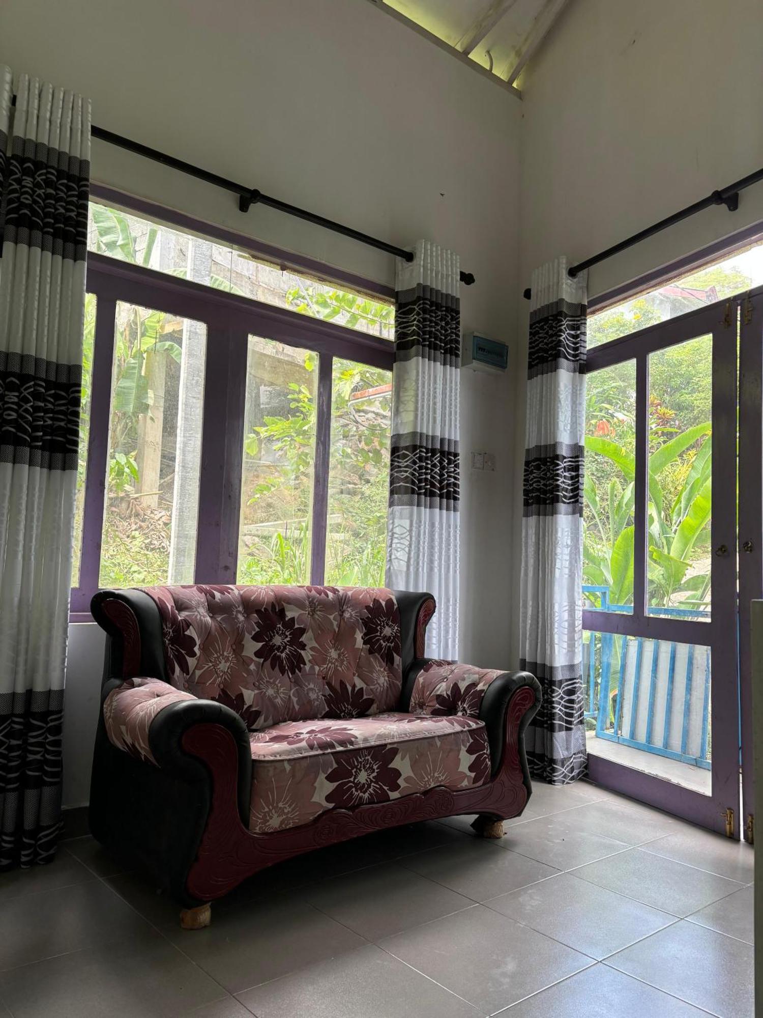 House 73 Hotel Унаватуна Екстериор снимка