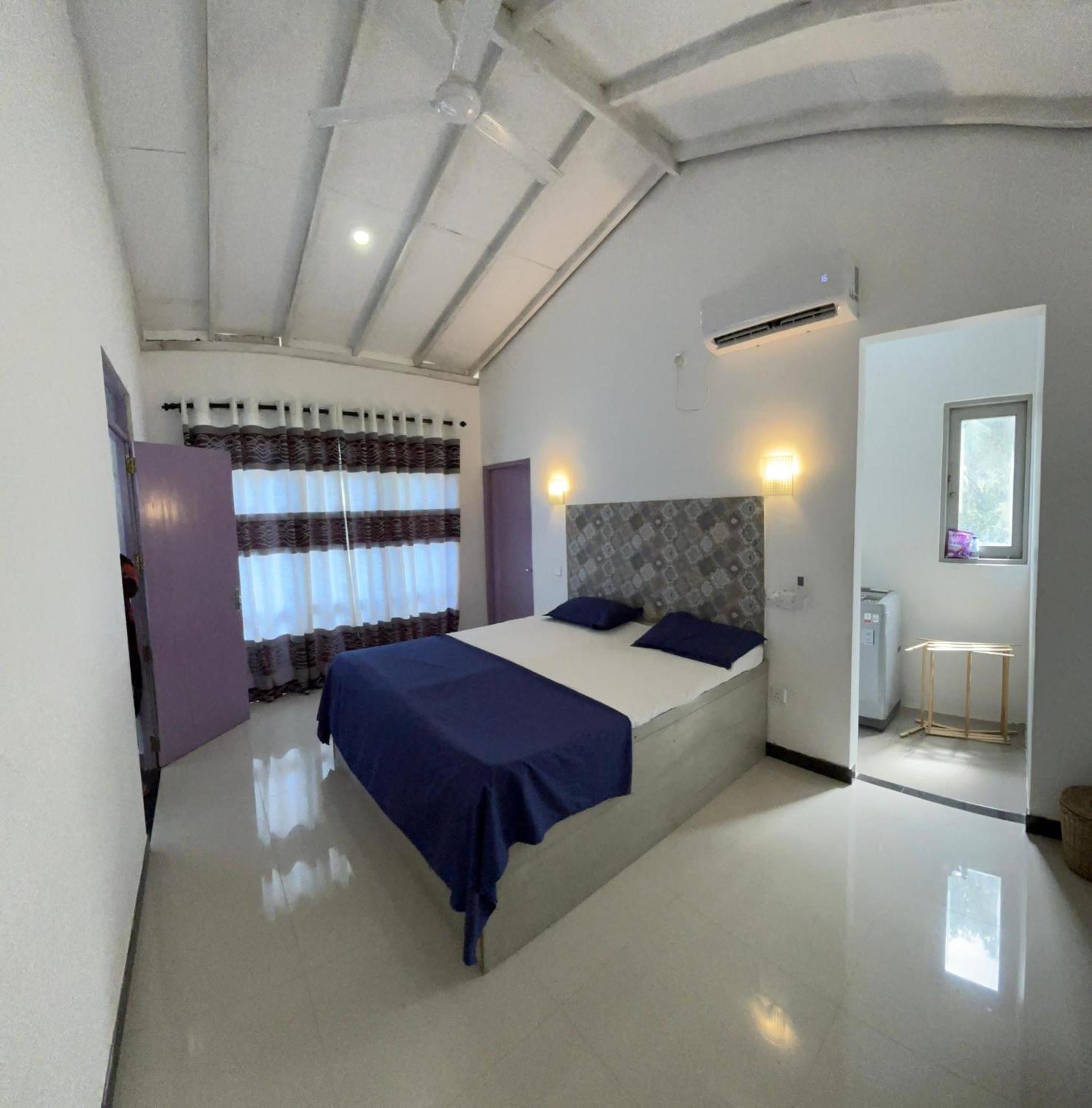 House 73 Hotel Унаватуна Екстериор снимка